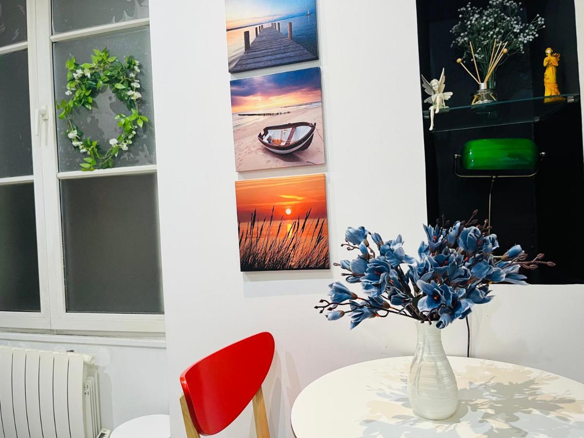 Apartmán Dream Dwell Paris-Chic Flat In The Heart Of Marais Near Pompidou Centre Exteriér fotografie