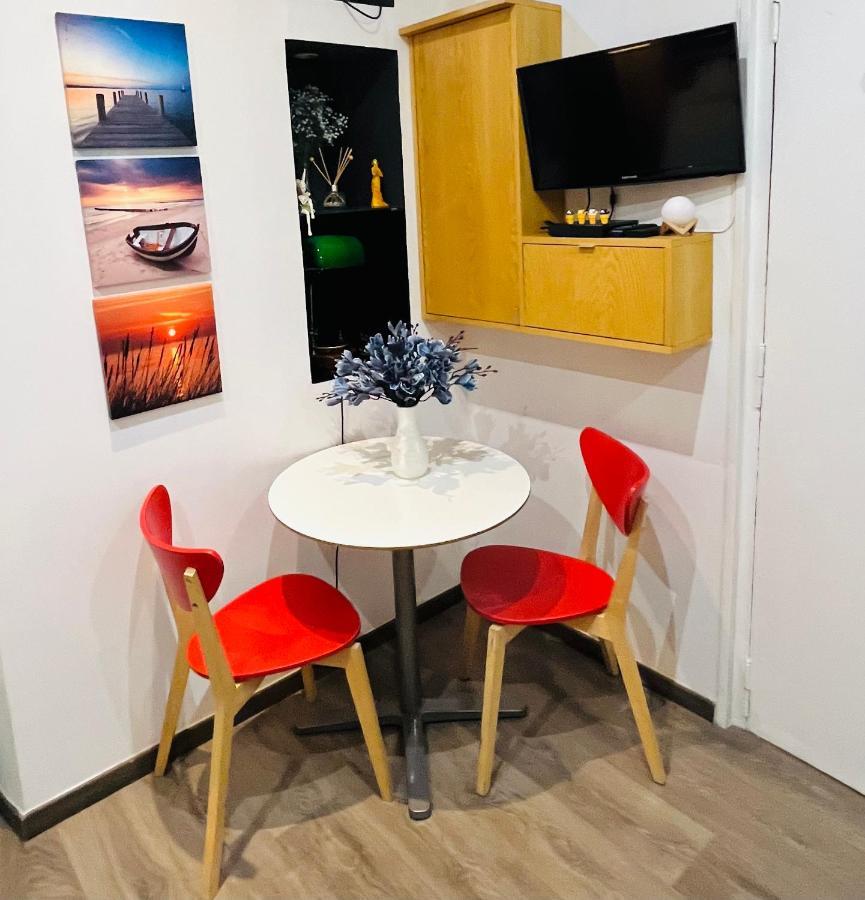 Apartmán Dream Dwell Paris-Chic Flat In The Heart Of Marais Near Pompidou Centre Exteriér fotografie