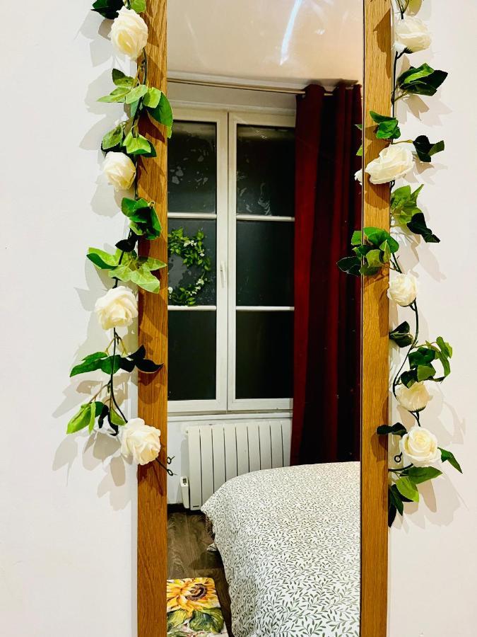 Apartmán Dream Dwell Paris-Chic Flat In The Heart Of Marais Near Pompidou Centre Exteriér fotografie